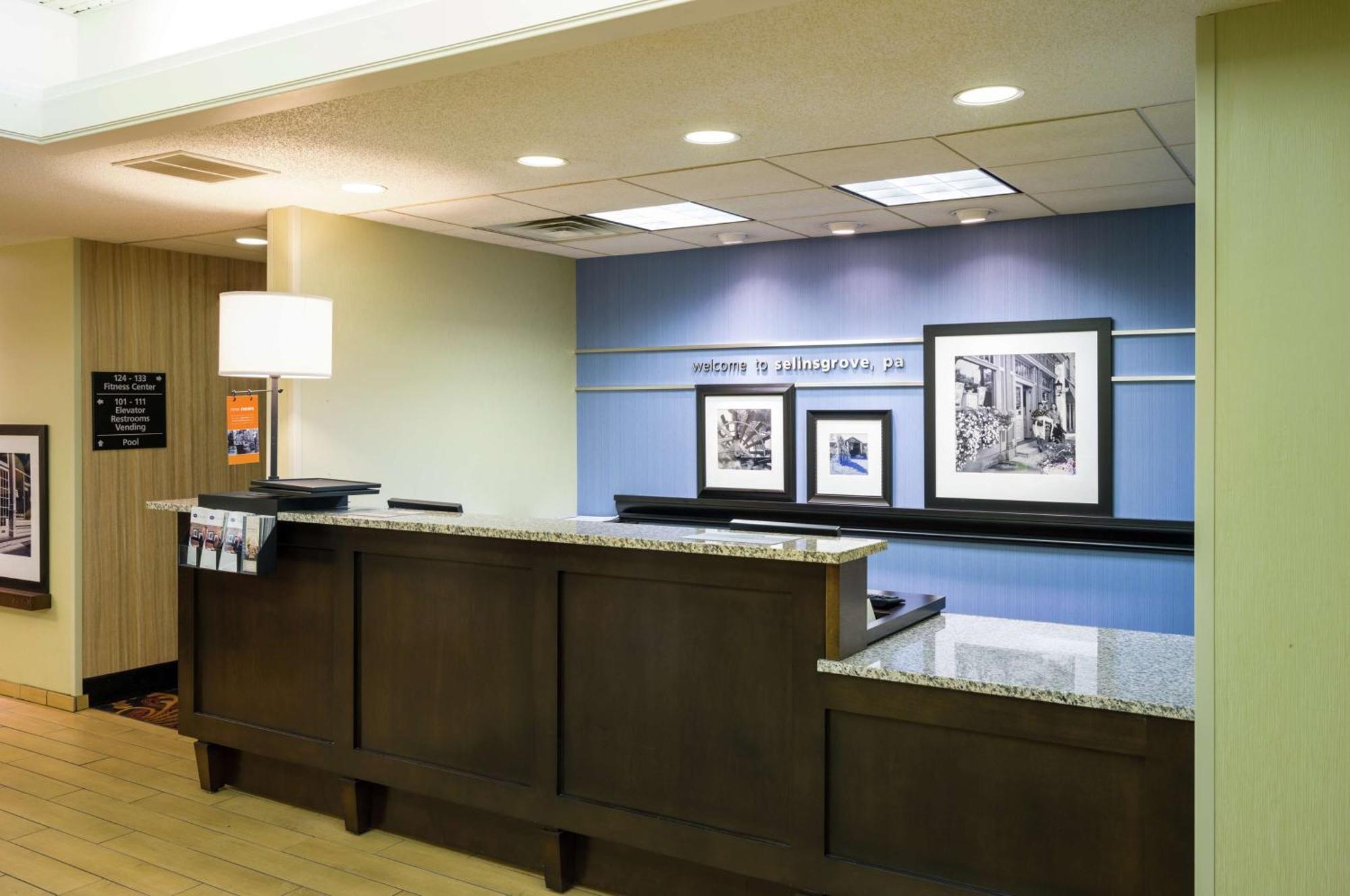 Hampton Inn Selinsgrove/Shamokin Dam Экстерьер фото